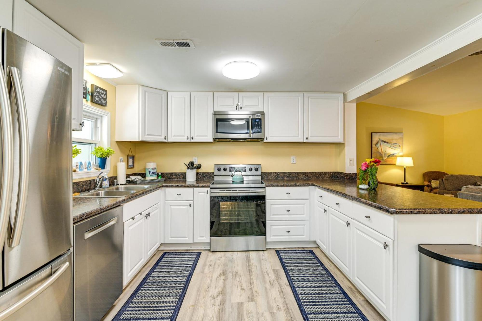 Lovely Myrtle Beach Getaway - Walk To Beach! Bagian luar foto