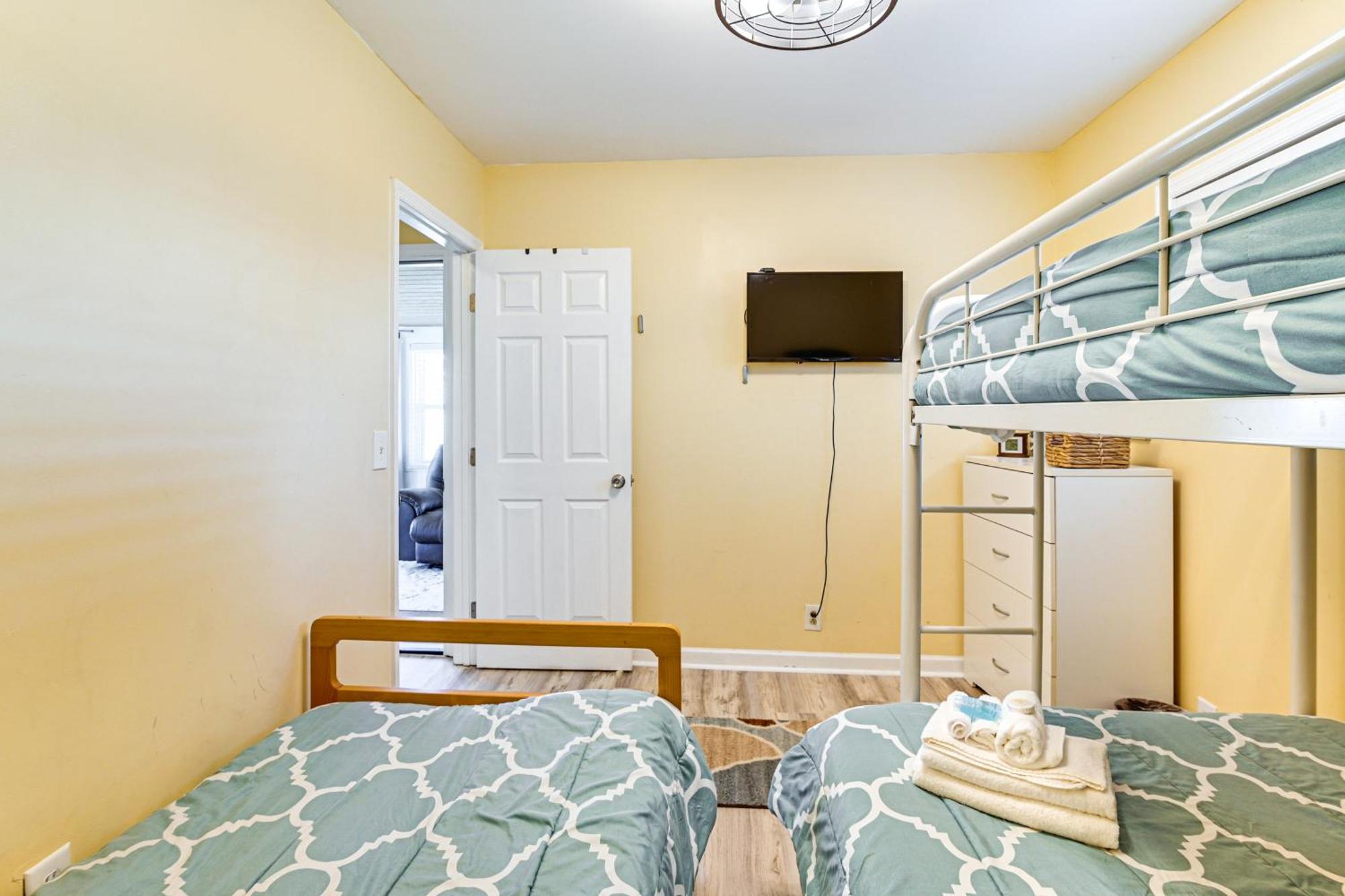 Lovely Myrtle Beach Getaway - Walk To Beach! Bagian luar foto