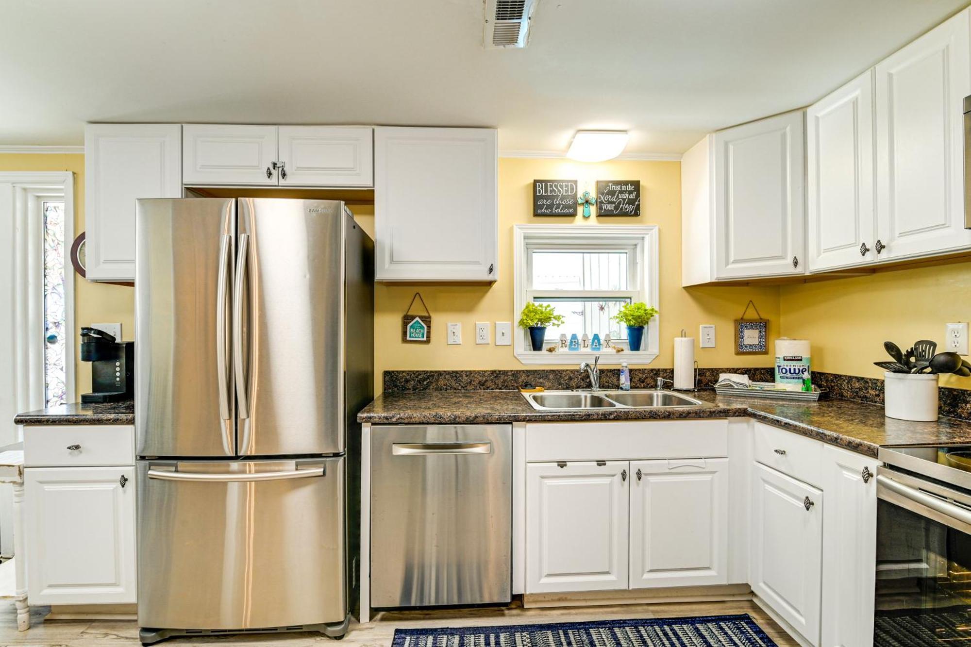 Lovely Myrtle Beach Getaway - Walk To Beach! Bagian luar foto